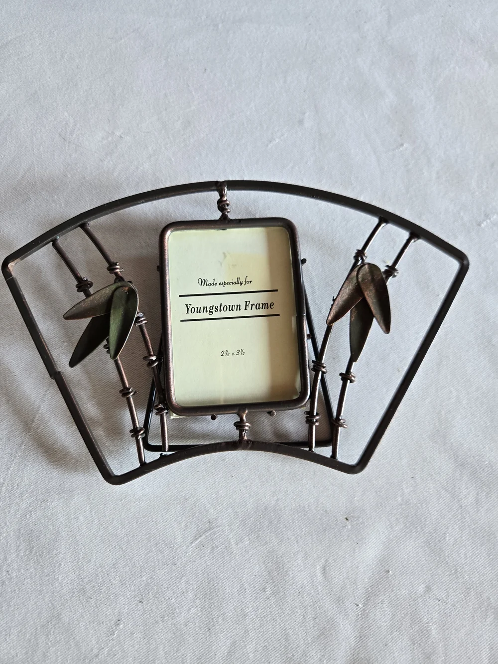 Bronze-Tone Rustic Barbwire Photo Frame